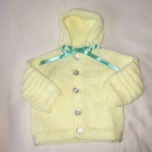 Handmade hooded baby sweater 💕 Brand new!